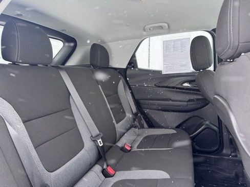 Used 2024 Chevrolet TrailBlazer LT w/ LT Cold Weather Package image 25