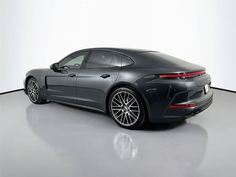 Certified 2024 Porsche Panamera image 3
