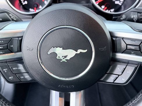 Used 2019 Ford Mustang GT RWD image 19