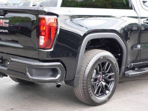 Used 2023 GMC Sierra 1500 Pro w/ Graphite Edition AWD/4WD image 12