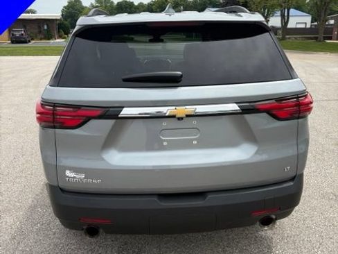 Used 2023 Chevrolet Traverse LT FWD image 5