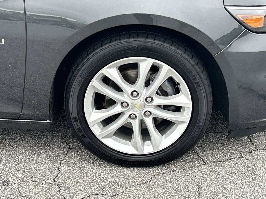 Used 2016 Chevrolet Malibu LT FWD image 10