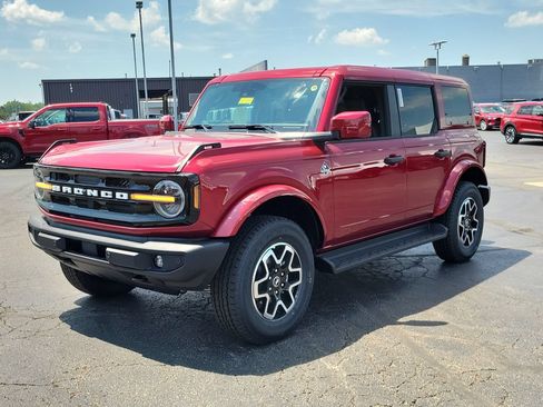 New 2026 Ford Bronco Outer Banks AWD/4WD image 8
