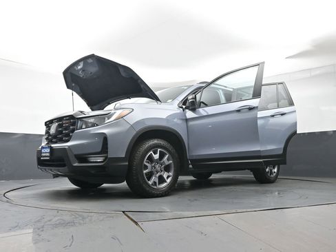Used 2023 Honda Passport TrailSport image 45