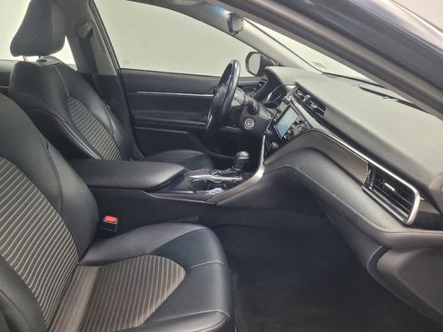 Used 2019 Toyota Camry SE FWD image 21