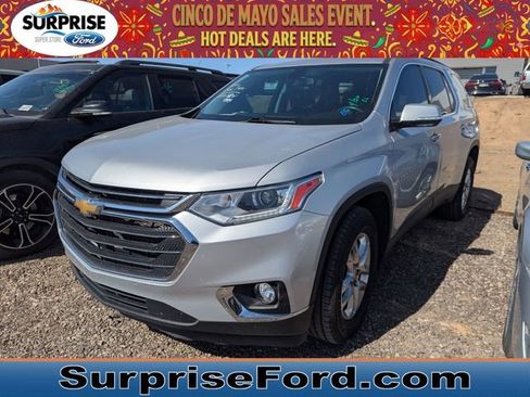 Used 2020 Chevrolet Traverse LT FWD image 1