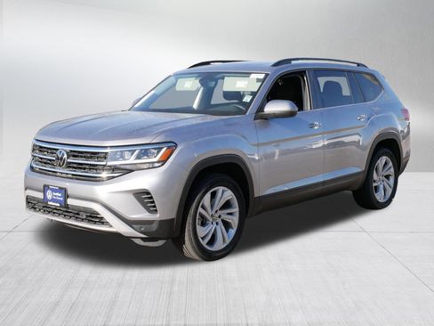 Used 2022 Volkswagen Atlas SE w/ Panoramic Sunroof Package AWD/4WD image 3