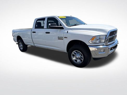 Used 2018 RAM 2500 Tradesman w/ Chrome Appearance Group AWD/4WD image 7