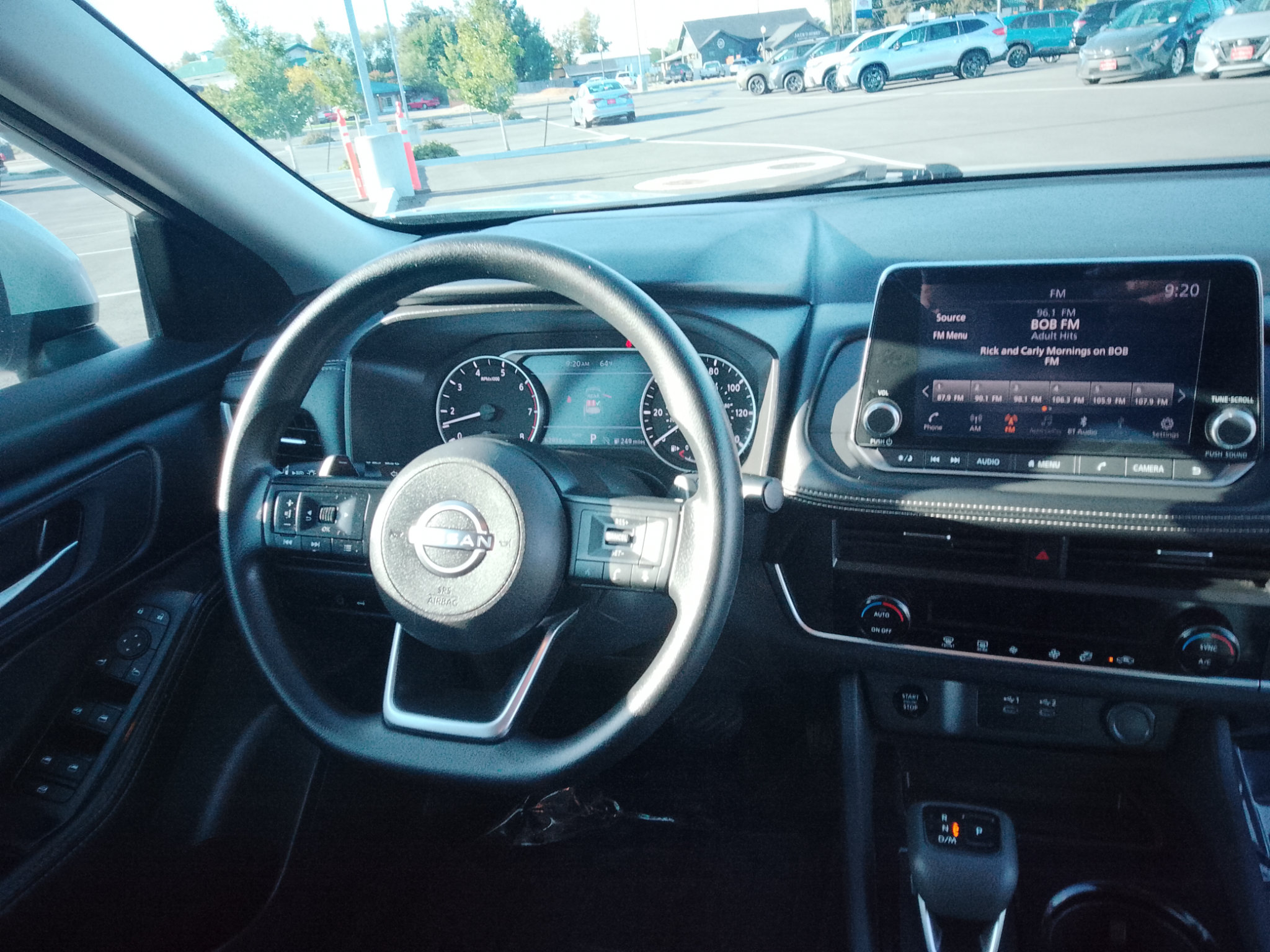 Used 2024 Nissan Rogue SV AWD/4WD image 13