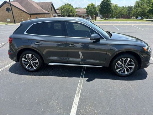Used 2021 Audi Q5 2.0T Premium w/ Convenience Package AWD/4WD image 8