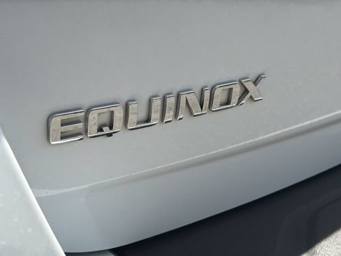 Used 2017 Chevrolet Equinox LT w/ Convenience Package FWD image 10