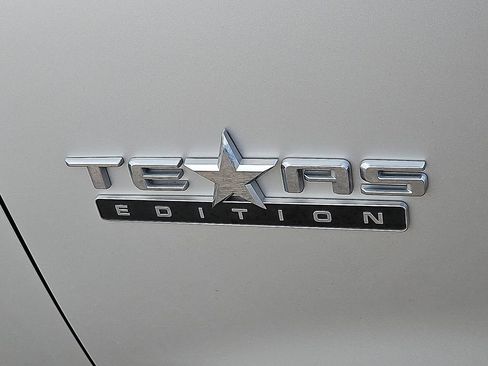 Used 2020 Chevrolet Silverado 1500 LT w/ Texas Edition RWD image 15