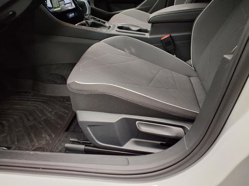 Used 2025 Volkswagen Jetta Sport FWD image 14