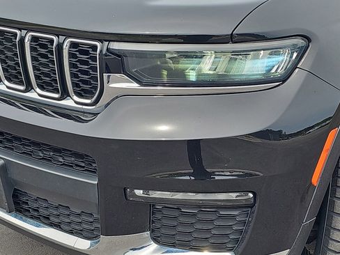 Used 2021 Jeep Grand Cherokee L Limited AWD/4WD image 34