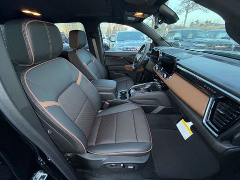 New 2026 GMC Canyon AT4 w/ Technology Plus Package image 28