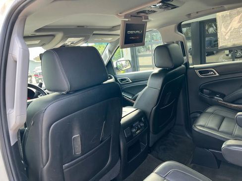Used 2015 GMC Yukon Denali w/ Open Road Package image 36