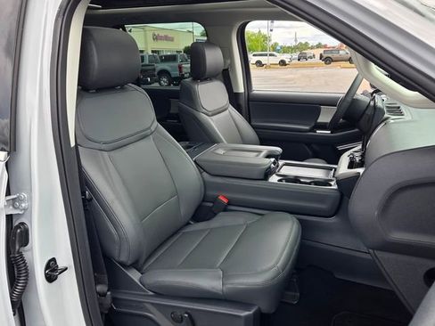 New 2026 Ford Expedition Max Active RWD image 18