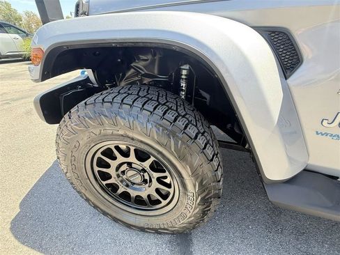 Used 2022 Jeep Wrangler Unlimited Sahara w/ Cold Weather Group AWD/4WD image 44