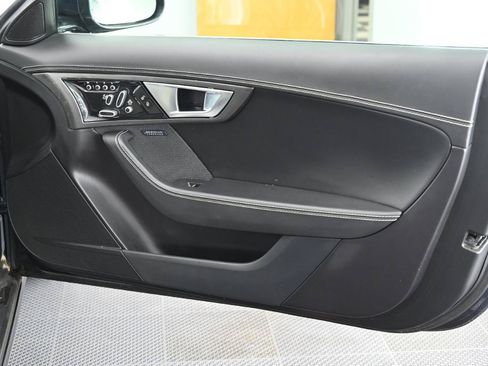Used 2015 Jaguar F-TYPE R RWD image 20
