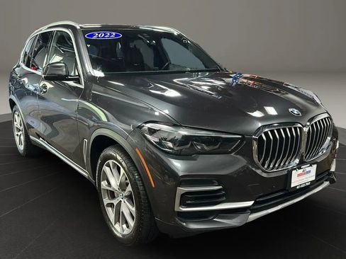 Used 2022 BMW X5 xDrive40i w/ Premium Package AWD/4WD image 7