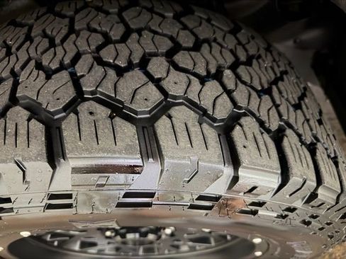 Used 2022 Ford Ranger XLT w/ Equipment Group 302A High image 12