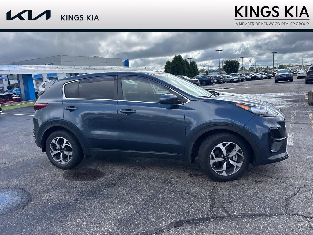 Used 2021 Kia Sportage LX FWD image 3