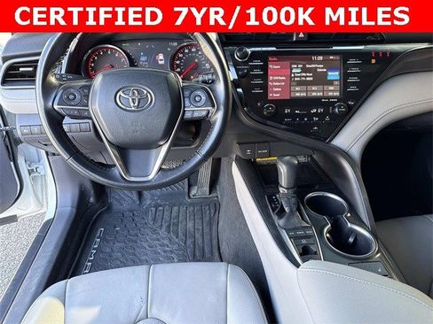 Used 2019 Toyota Camry XSE image 18