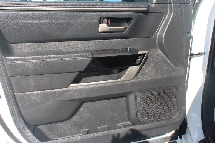 Used 2024 Toyota Tundra Limited AWD/4WD image 11