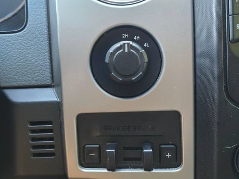 Used 2013 Ford F150 XLT w/ Mid Equipment Group AWD/4WD image 39