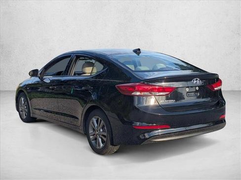 Used 2018 Hyundai Elantra SEL FWD image 6