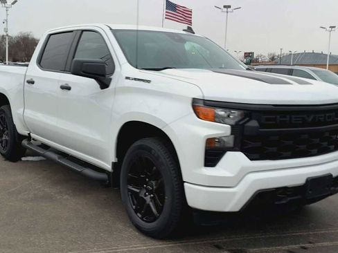 Used 2023 Chevrolet Silverado 1500 Custom w/ Rally Edition image 8