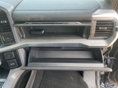 Used 2024 Ford F150 Lariat AWD/4WD image 35