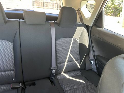 Used 2025 Kia Soul LX w/ LX Technology Package FWD image 34