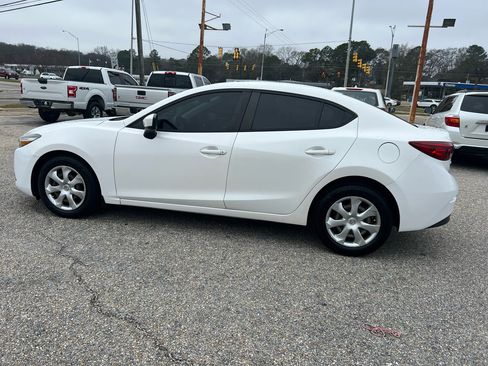 Used 2018 MAZDA MAZDA3 Sport image 13