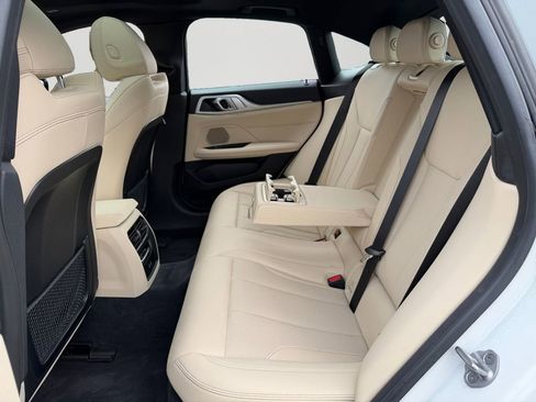 Used 2023 BMW i4 eDrive35 w/ Premium Package image 11