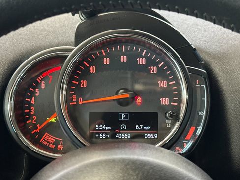 Used 2019 MINI Cooper Countryman FWD image 29