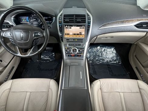 Used 2018 Lincoln MKZ Reserve image 3