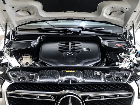 Used 2020 Mercedes-Benz GLS 580 4MATIC image 12