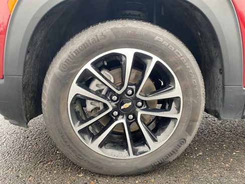 Certified 2025 Chevrolet TrailBlazer LT AWD/4WD image 20