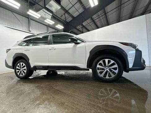 Certified 2024 Subaru Outback 2.5i image 3