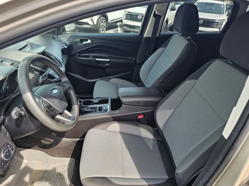 Used 2017 Ford Escape SE w/ Equipment Group 201A image 15