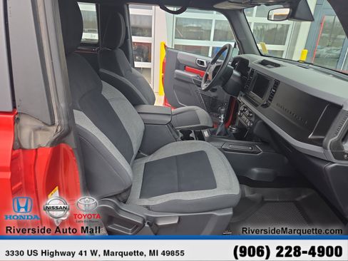 Used 2022 Ford Bronco 2-Door AWD/4WD image 24