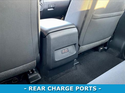 Used 2026 Nissan Frontier PRO-4X AWD/4WD image 11