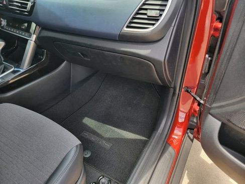 Used 2023 Kia Seltos S w/ Navigation Package FWD image 9