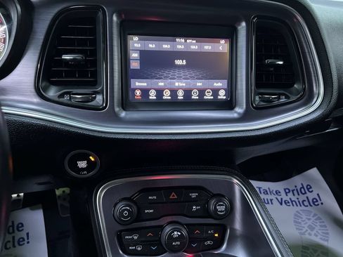 Used 2018 Dodge Challenger SXT RWD image 20