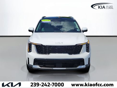 Certified 2024 Kia Sorento SX FWD image 2