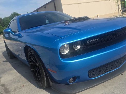 Used 2016 Dodge Challenger R/T Scat Pack RWD image 8
