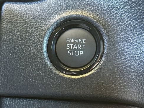 New 2026 Toyota Tundra SR image 25