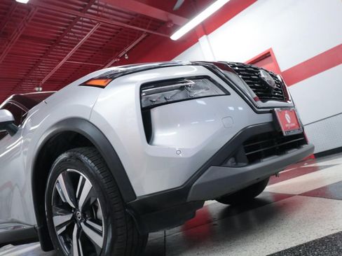 Used 2021 Nissan Rogue SL w/ Premium Package image 38