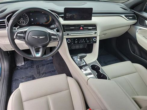 Used 2024 Genesis G70 2.5T image 8